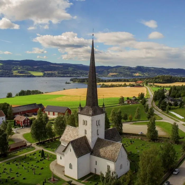 Ringsaker kirke